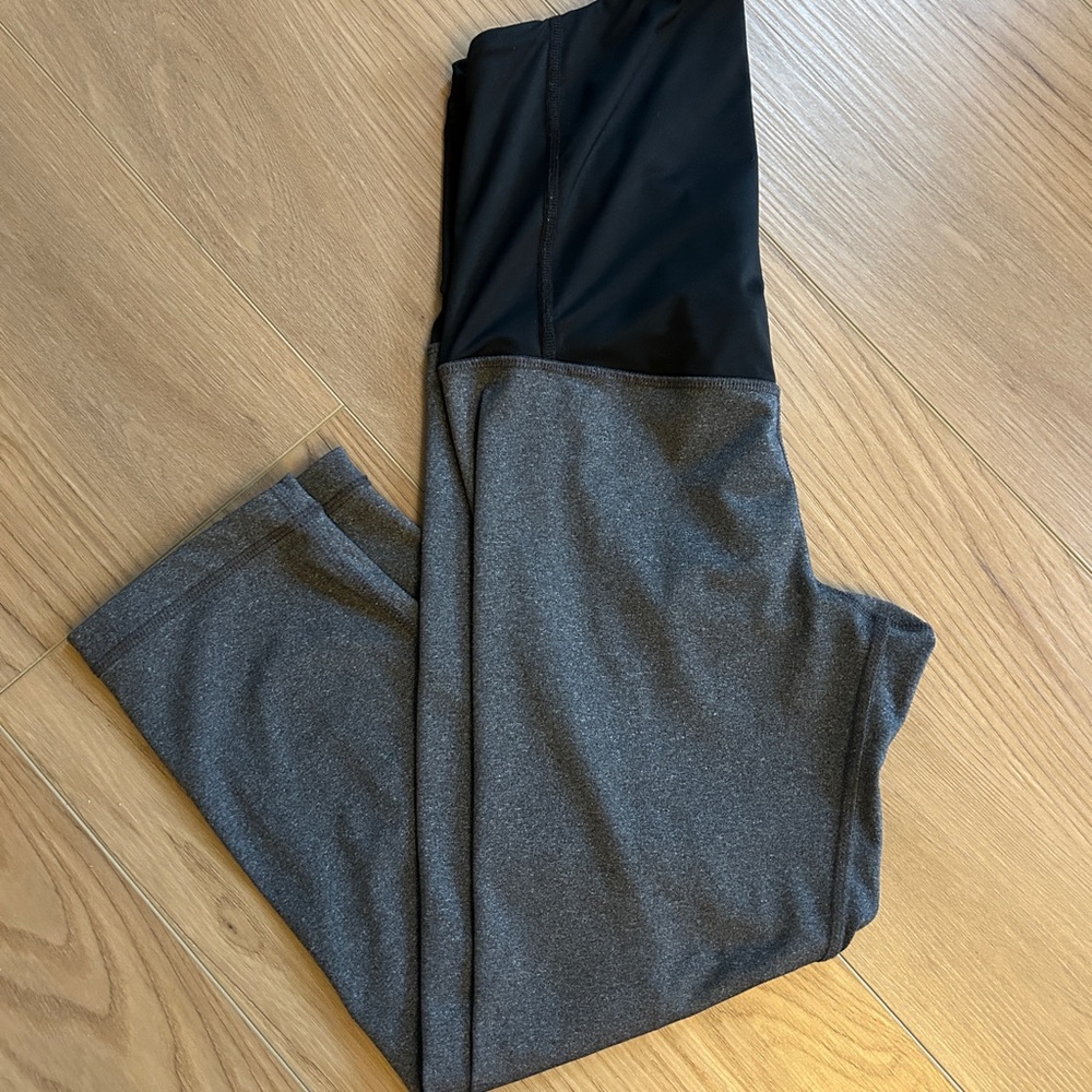Women’s Maternity Active Capri Pant
